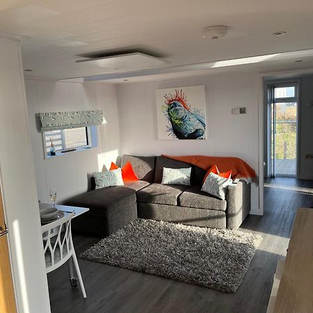 Seas The Day - Self Catering Lodge North Uist Paible Extérieur photo
