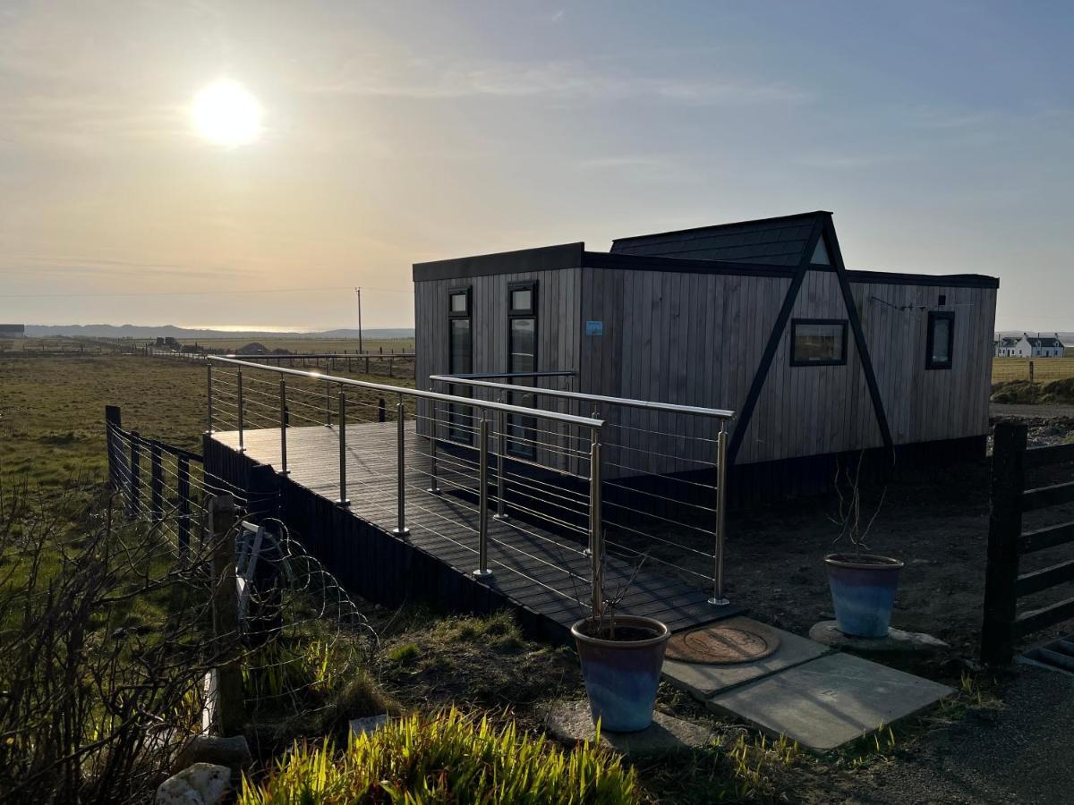 Seas The Day - Self Catering Lodge North Uist Paible Extérieur photo